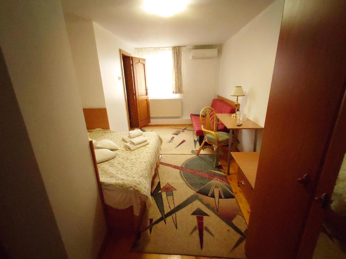 Pensiunea San Arad Exterior foto